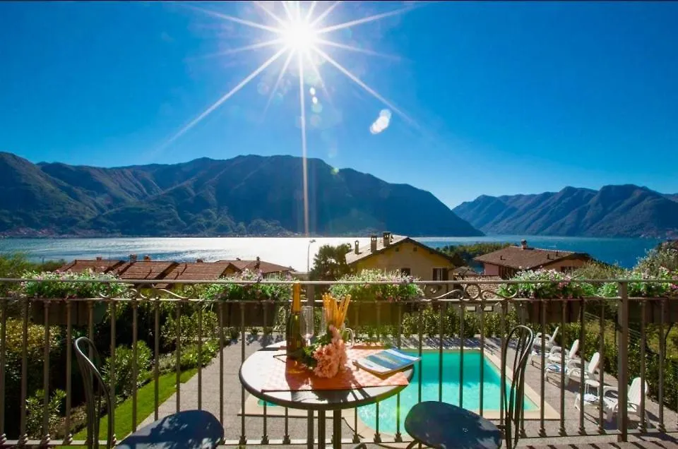 La Bella Ossuccio Villa Semesterbostad